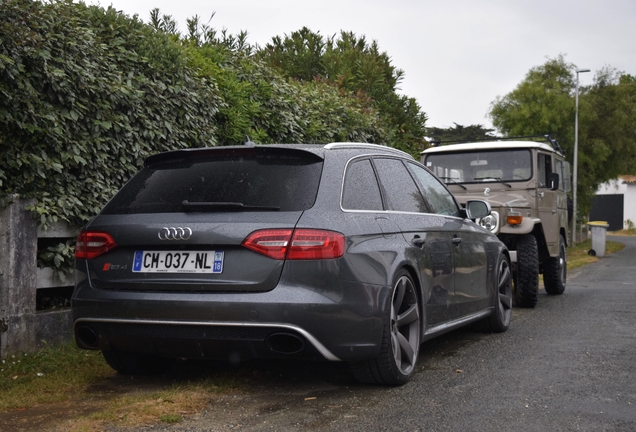 Audi RS4 Avant B8