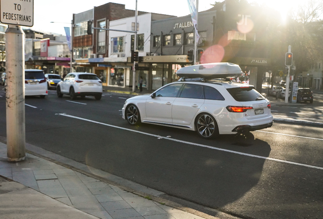 Audi RS4 Avant B9