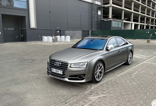 Audi S8 D4 Plus