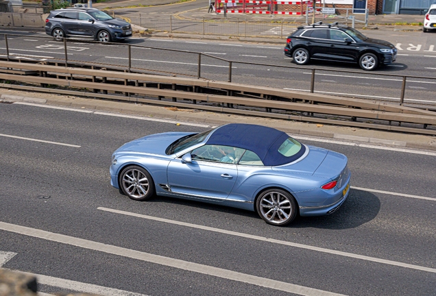 Bentley Continental GTC V8 2020