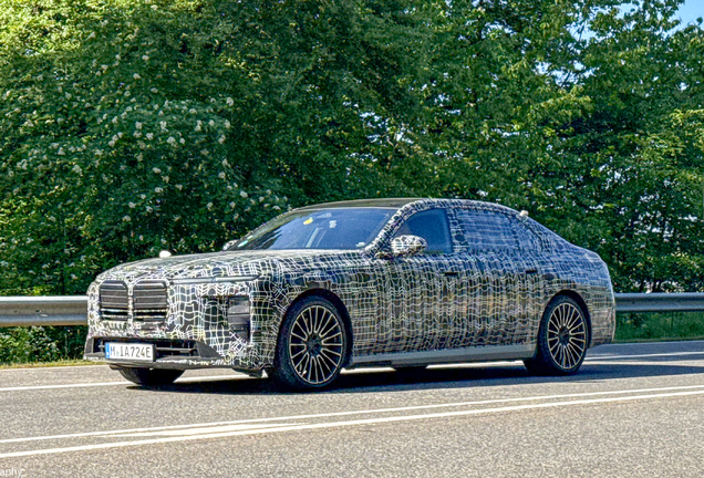 BMW 7 Series G70 2026