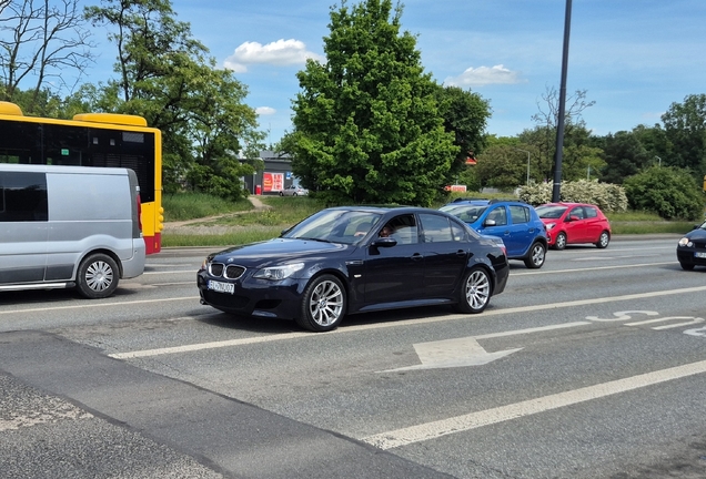 BMW M5 E60 2005