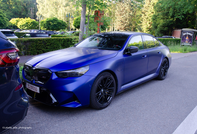 BMW M5 G90