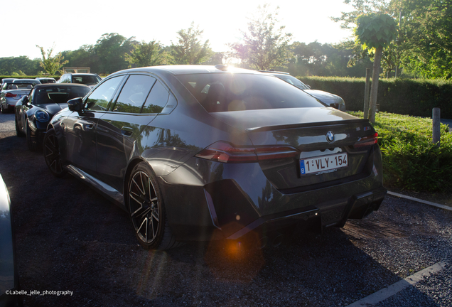 BMW M5 G90