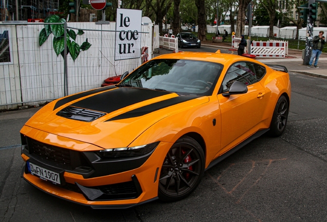 Ford Mustang Dark Horse 2024
