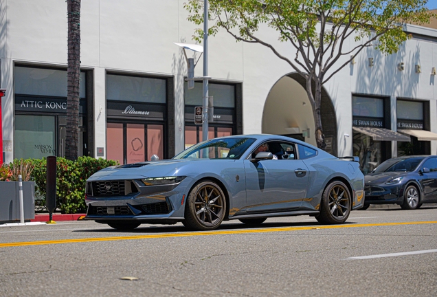 Ford Mustang Dark Horse 2024