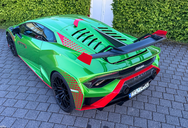Lamborghini Huracán LP640-2 STO