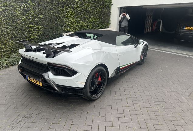Lamborghini Huracán LP640-4 Performante Spyder