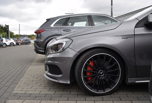 Mercedes-Benz A 45 AMG