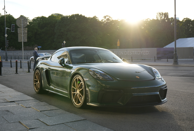 Porsche 718 Cayman GT4