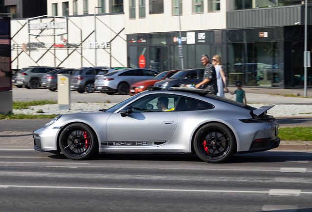 Porsche 992 Carrera 4 GTS MkII