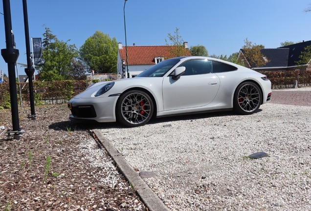 Porsche 992 Carrera 4S MkI