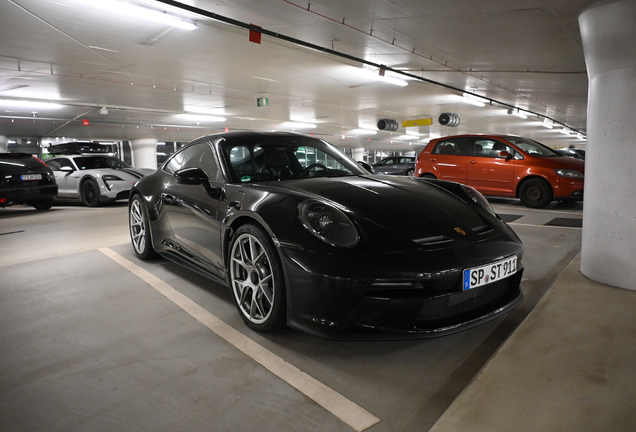 Porsche 992 S/T