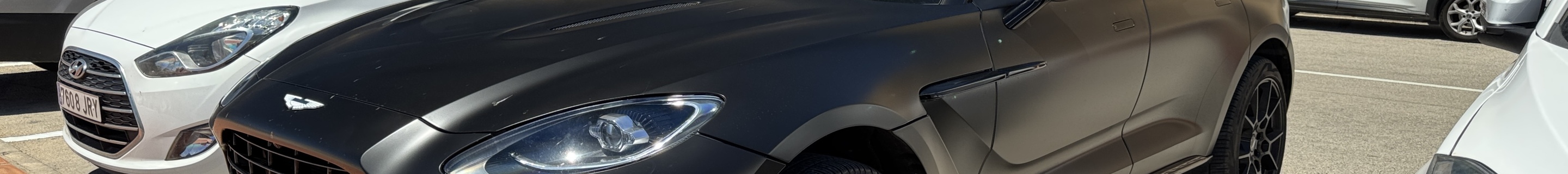 Aston Martin DBX