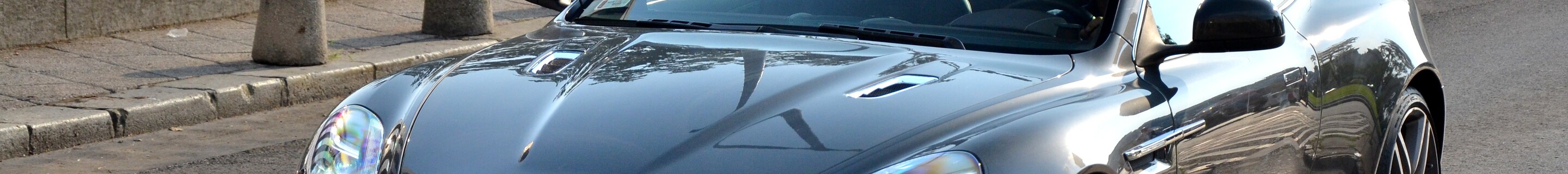 Aston Martin Virage 2011
