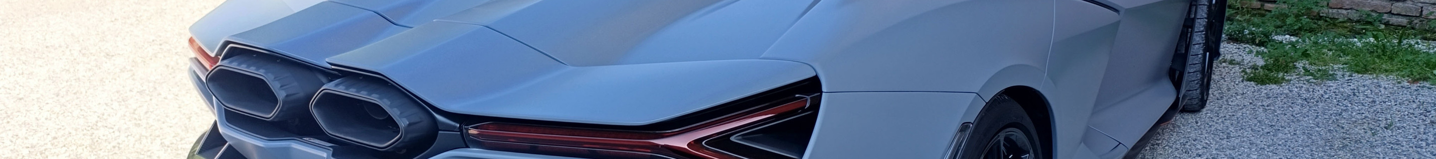 Lamborghini Revuelto