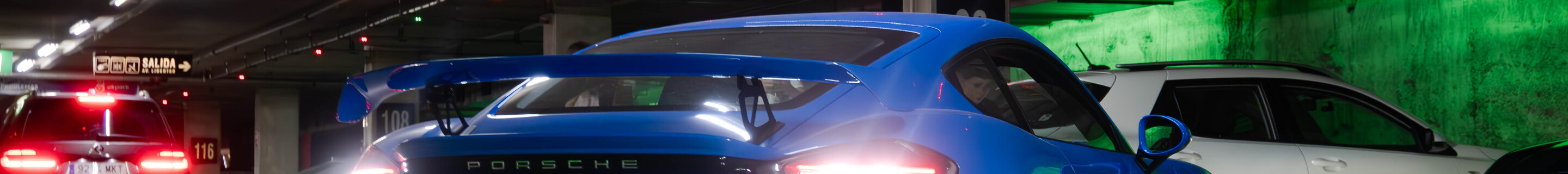 Porsche 718 Cayman GT4