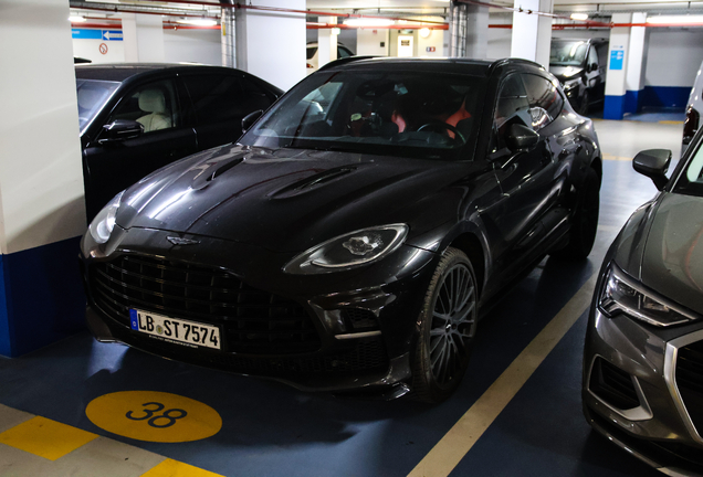 Aston Martin DBX707