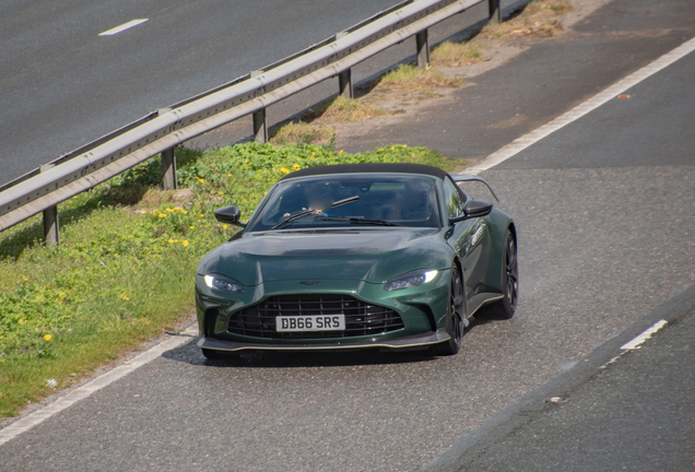 Aston Martin V12 Vantage Roadster 2023