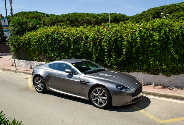 Aston Martin V8 Vantage