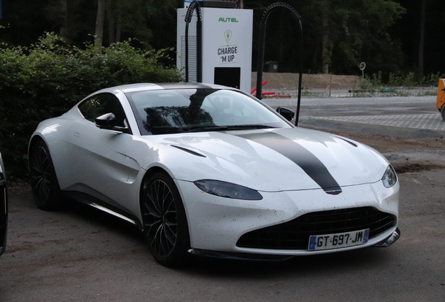 Aston Martin V8 Vantage 2018