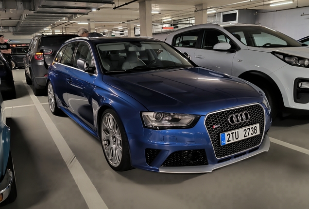 Audi RS4 Avant B8