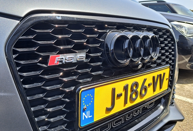 Audi RS6 Avant C7