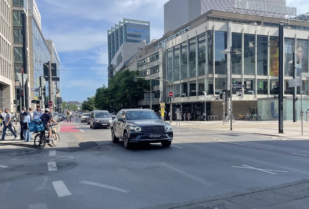 Bentley Bentayga Azure EWB First Edition