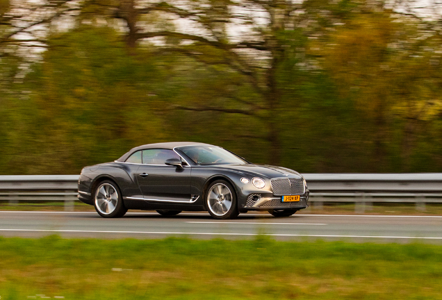 Bentley Continental GTC 2019