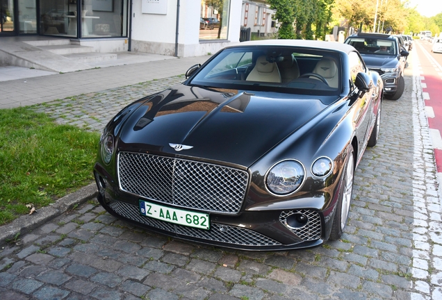 Bentley Continental GTC V8 2020