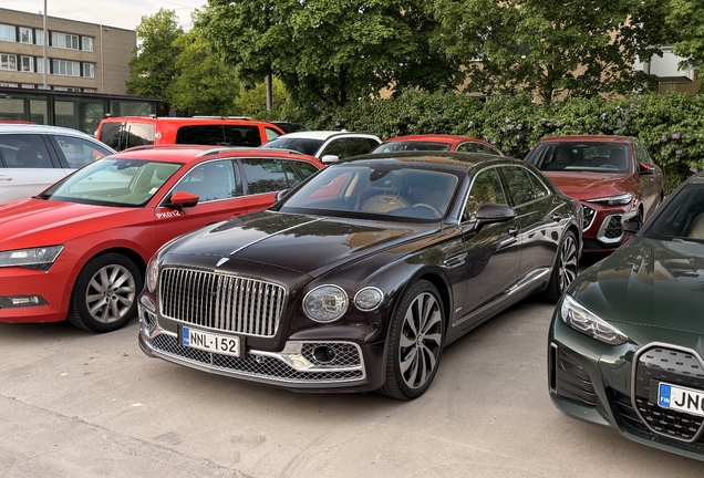 Bentley Flying Spur Hybrid Azure