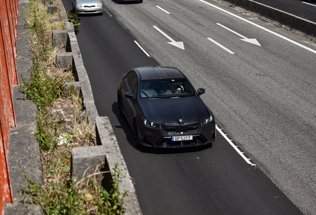 BMW M5 G90