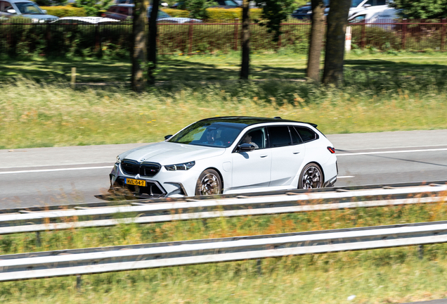 BMW M5 G99 Touring RevoZport