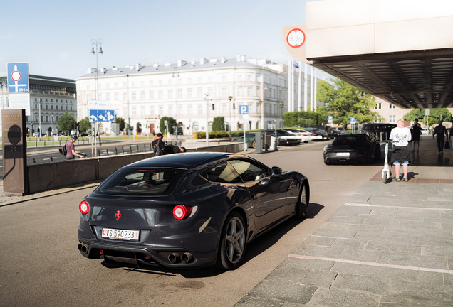 Ferrari FF