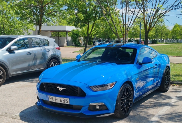 Ford Mustang GT 2015 Blue Edition