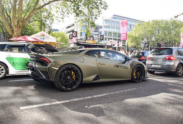Lamborghini Huracán LP640-2 STO
