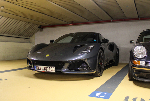 Lotus Emira