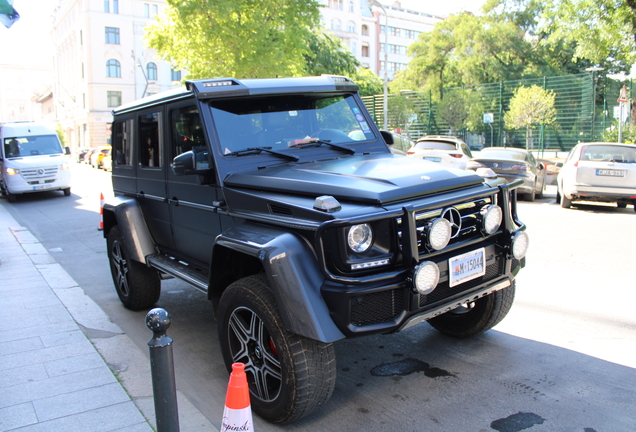 Mercedes-Benz G 500 4X4²