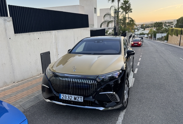 Mercedes-Maybach EQS 680 SUV