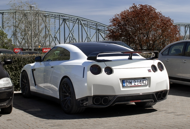 Nissan GT-R 2017
