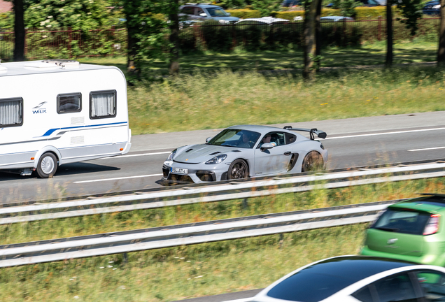 Porsche 718 Cayman GT4 RS
