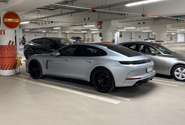 Porsche 972 Panamera Turbo S E-Hybrid
