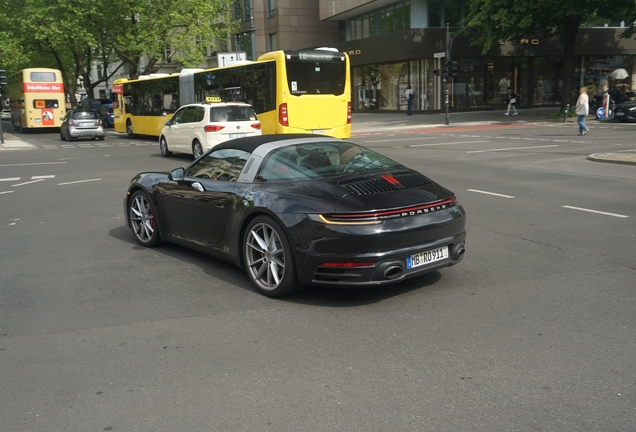 Porsche 992 Carrera 4S MkI