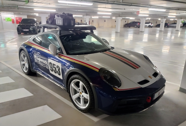 Porsche 992 Dakar