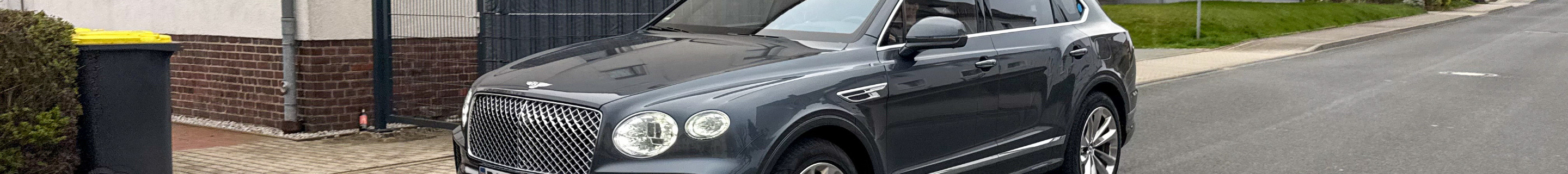 Bentley Bentayga Hybrid 2024