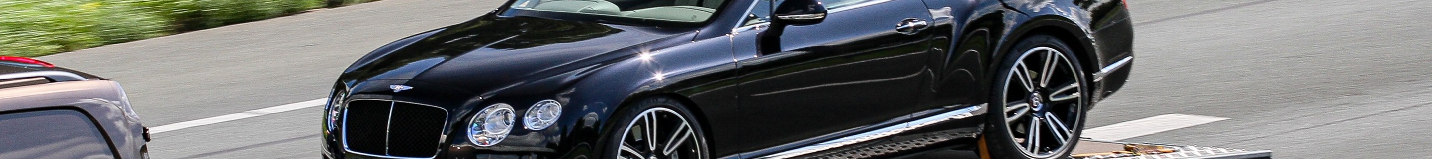 Bentley Continental GTC V8
