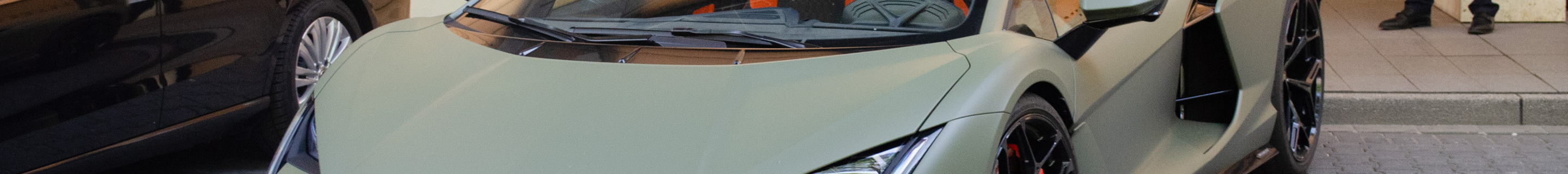 Lamborghini Revuelto