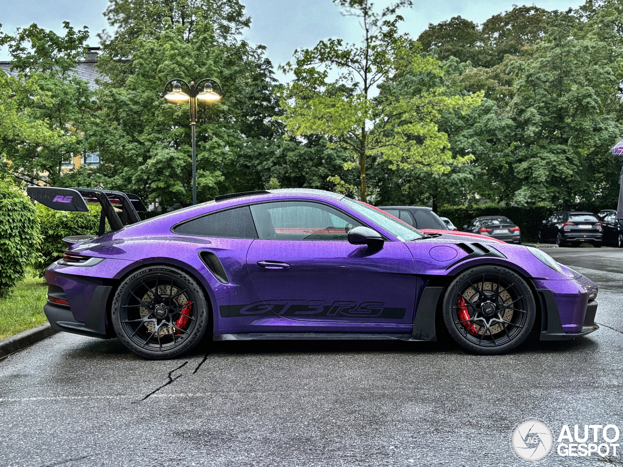 Porsche 992 GT3 RS MkI Weissach Package