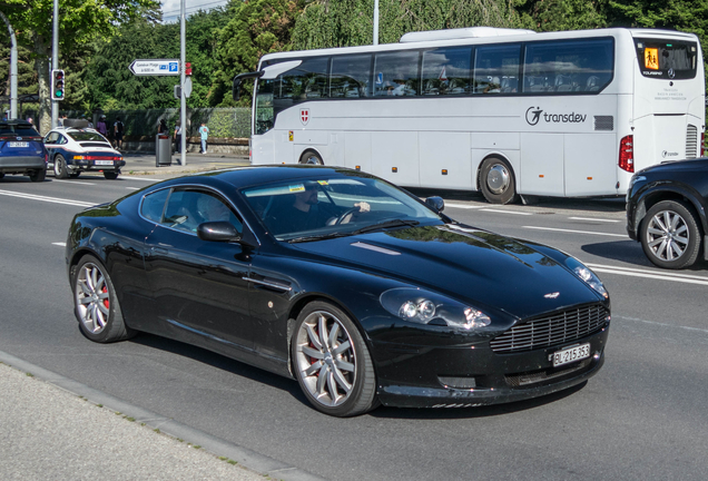 Aston Martin DB9