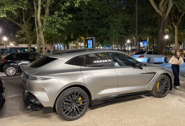 Aston Martin DBX707